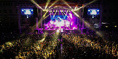 Nilüfer’de Cumhuriyet kutlamaları Güneş konseriyle başladı