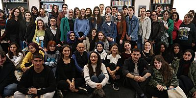 Meriç Aral gençlerle Tomris Uyar öyküleri okudu 