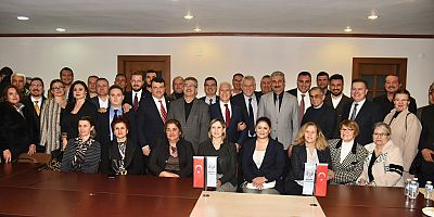 Bozbey’den sert çıkış: “Türkçeyi unuttunuz da Bulgarcaya Yunancaya mı başladınız!”