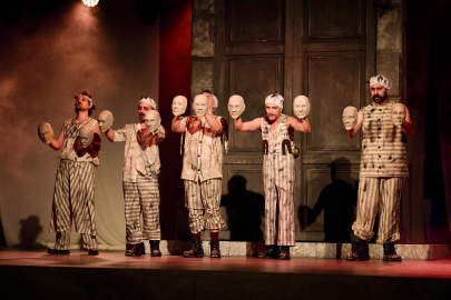 Bursa Şehir Tiyatrosu, Balıkesir Aromaterapi Festivali’nde sahne aldı