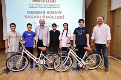 Başarılı öğrencilere Büyükşehir’den ödül