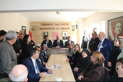 CHP Bursa İl Başkanı Nihat Yeşiltaş’tan Mustafakemalpaşa’da seçim mesajı: Çarşı-pazar yangın yeri, çözüm sandık!