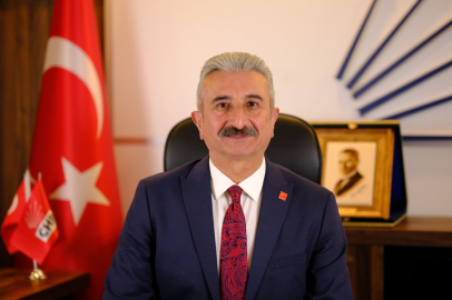 CHP Bursa İl Başkanı Nihat Yeşiltaş’tan yeni yıl mesajı: Karanlık dönemi birlikte aşacağız